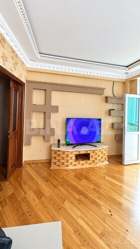 Satılır 3 otaqlı yeni tikili 130 m², İnşaatçılar m., photo 3 from 12