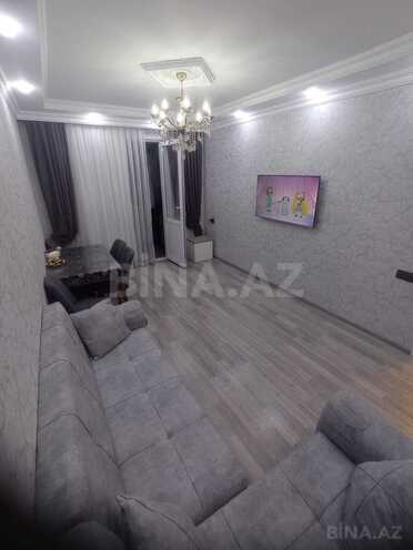 Продается 2-комн. вторичка 40 м², м. Мемар Аджеми, photo 1 from 10