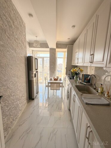 Сдается 3-комн. новостройка 100 м², м. Низами, photo 4 from 14
