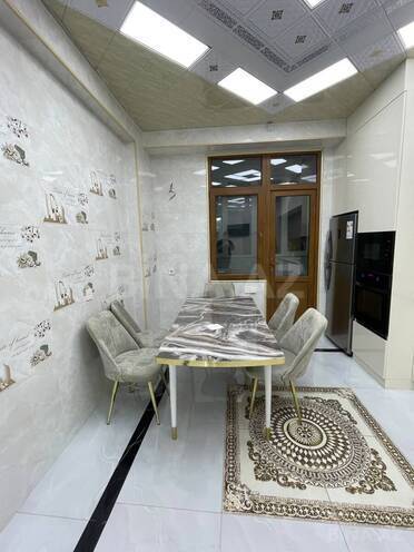 Сдается 3-комн. новостройка 150 м², м. Нефтчиляр, photo 13 from 29