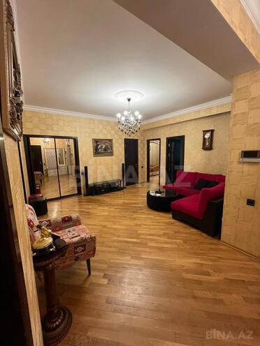 Продаётся 3-комн. новостройка 135 м², м. Кара Караев, photo 10 from 15
