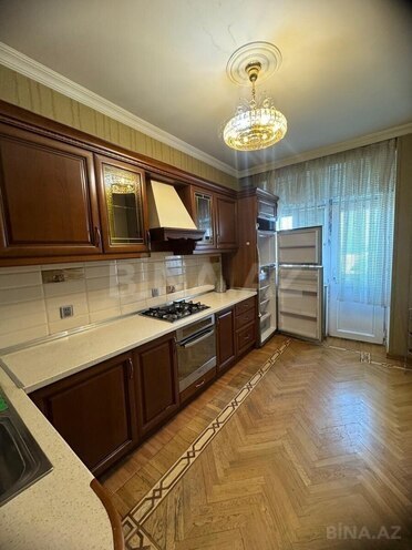 Сдаётся 3-комн. новостройка 130 м², м. Иншаатчылар, photo 9 from 24