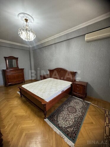 Сдаётся 3-комн. новостройка 130 м², м. Иншаатчылар, photo 5 from 24