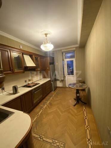 Сдаётся 3-комн. новостройка 130 м², м. Иншаатчылар, photo 13 from 24