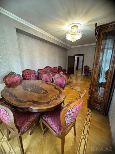 Сдаётся 3-комн. новостройка 130 м², м. Иншаатчылар, photo 14 from 24