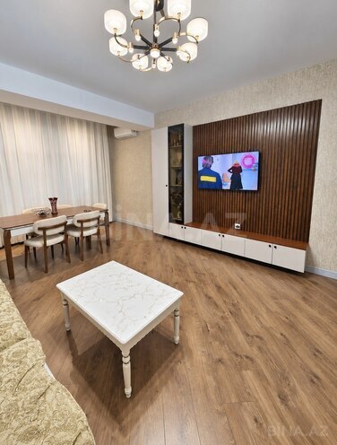 İcarəyə verilir 3 otaqlı yeni tikili 117 m², 28 May m., photo 4 from 15