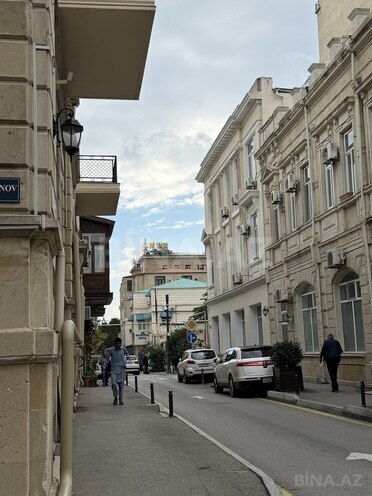 Сдаётся 2-комн. вторичка 70 м², м. Низами, photo 14 from 18