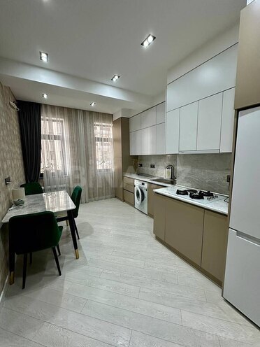 Сдается 2-комн. новостройка 88 м², м. Низами, photo 8 from 19