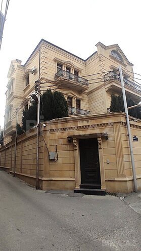 Satılır 7 otaqlı həyət evi/bağ evi 750 m², Nəsimi r., photo 1 from 23