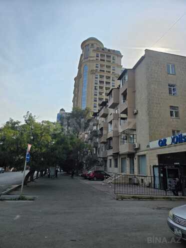 Satılır 2 otaqlı köhnə tikili 50 m², Elmlər Akademiyası m., photo 1 from 14