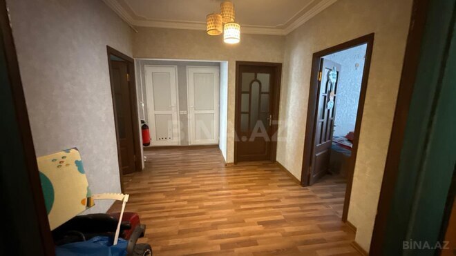 Satılır 3 otaqlı köhnə tikili 70 m², Yeni Günəşli q., photo 9 from 10