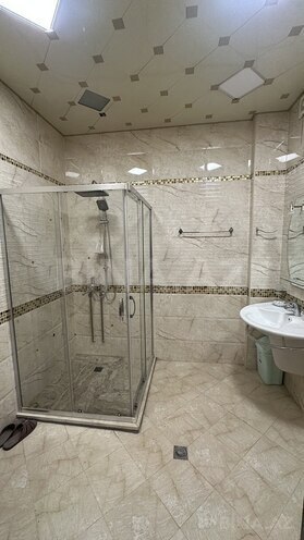 Сдается 4-комн. новостройка 235 м², м. 28 мая, photo 17 from 20