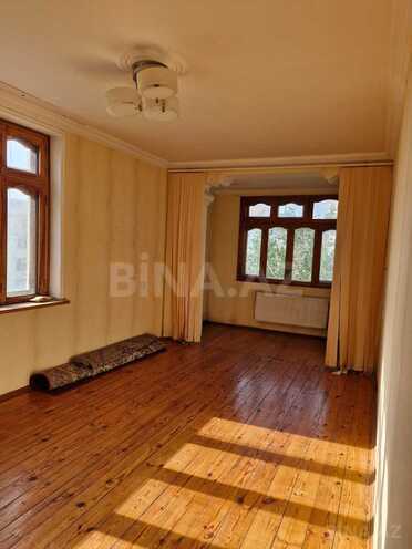 Satılır 2 otaqlı köhnə tikili 45 m², Həzi Aslanov m., photo 1 from 16