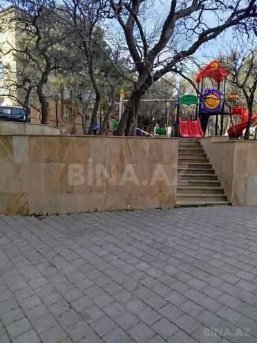 Satılır 3 otaqlı köhnə tikili 70 m², Bayıl q., photo 17 from 18