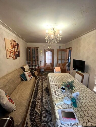Продаётся 3-комн. вторичка 75 м², м. Элмляр Академиясы, photo 9 from 18