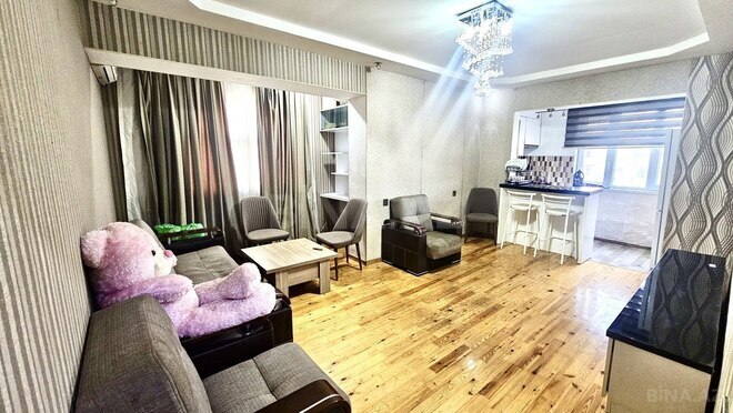 Сдаётся 2-комн. вторичка 70 м², м. Азадлыг проспекти, photo 1 from 14