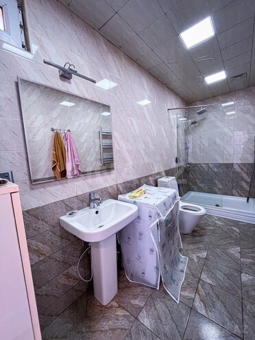 İcarəyə verilir 4 otaqlı yeni tikili 353 m², 28 May m., photo 23 from 29