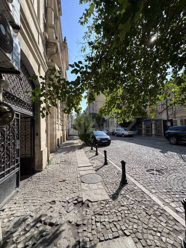 Продается 3-комн. вторичка 110 м², м. Сахил, photo 15 from 18