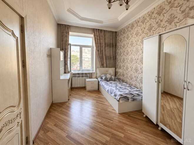 Satılır 3 otaqlı köhnə tikili 80 m², Sahil m., photo 11 from 31