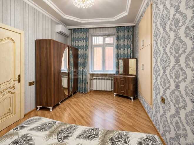 Satılır 3 otaqlı köhnə tikili 80 m², Sahil m., photo 21 from 31