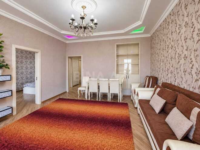 Satılır 3 otaqlı köhnə tikili 80 m², Sahil m., photo 10 from 31