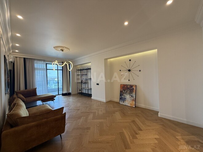 Продается 3-комн. новостройка 148 м², м. 8 ноября, photo 4 from 32