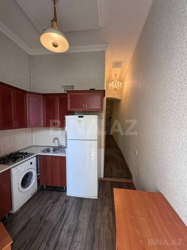 Satılır 3 otaqlı köhnə tikili 110 m², Sahil m., photo 12 from 17