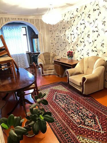 Сдается 3-комн. вторичка 90 м², photo 1 from 9