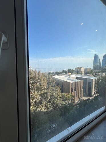 Продается 3-комн. вторичка 105 м², м. Ичеришехер, photo 5 from 22