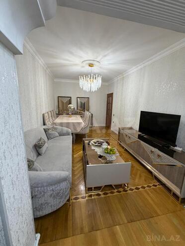 Satılır 4 otaqlı köhnə tikili 120 m², Azadlıq Prospekti m., photo 3 from 18