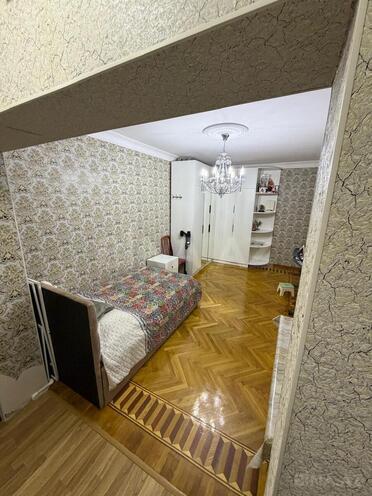 Satılır 4 otaqlı köhnə tikili 120 m², Azadlıq Prospekti m., photo 11 from 18