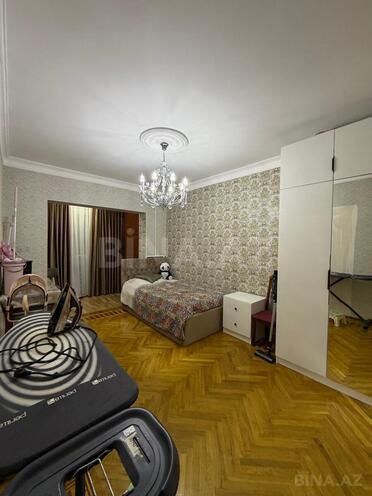 Satılır 4 otaqlı köhnə tikili 120 m², Azadlıq Prospekti m., photo 10 from 18