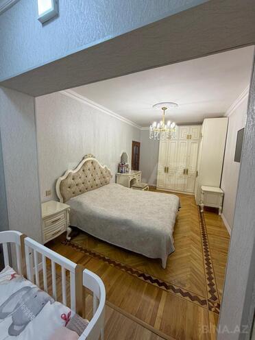 Satılır 4 otaqlı köhnə tikili 120 m², Azadlıq Prospekti m., photo 6 from 18