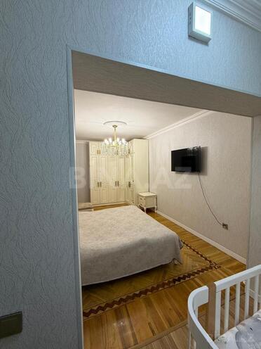Satılır 4 otaqlı köhnə tikili 120 m², Azadlıq Prospekti m., photo 7 from 18