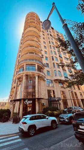 Продается 3-комн. новостройка 120 м², м. Ичеришехер, photo 1 from 29
