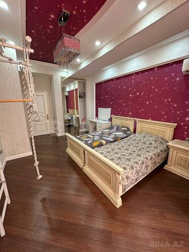Сдается 4-комн. новостройка 175 м², Хатаинский р., photo 10 from 22
