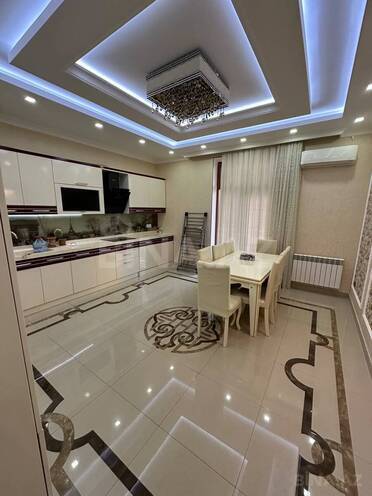 Сдается 4-комн. новостройка 175 м², Хатаинский р., photo 12 from 22