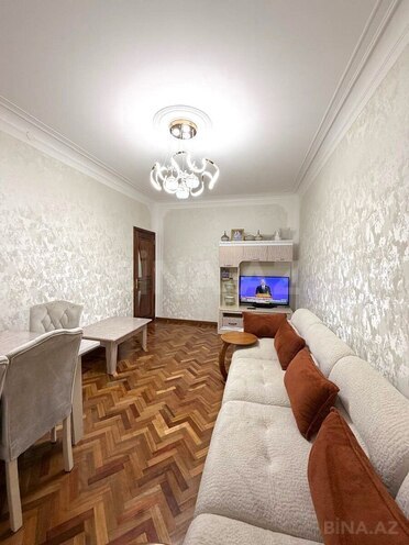 Satılır 3 otaqlı köhnə tikili 95 m², Həzi Aslanov m., photo 3 from 16