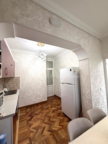 Satılır 3 otaqlı köhnə tikili 95 m², Həzi Aslanov m., photo 10 from 16
