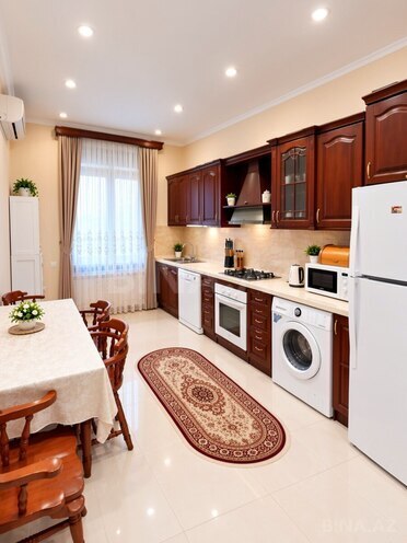 İcarəyə verilir 4 otaqlı köhnə tikili 110 m², İçəri Şəhər m., photo 1 from 16