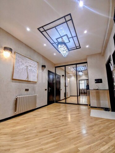 Сдается 3-комн. новостройка 130 м², м. 28 мая, photo 30 from 32
