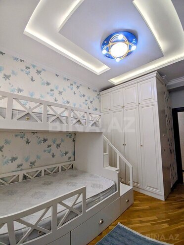 Сдается 3-комн. новостройка 130 м², м. 28 мая, photo 12 from 32