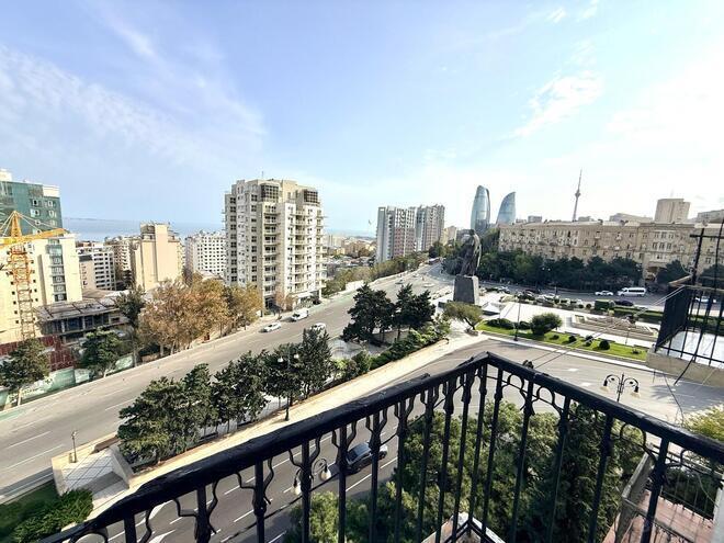 Satılır 5 otaqlı köhnə tikili 230 m², Yasamal r., photo 20 from 28