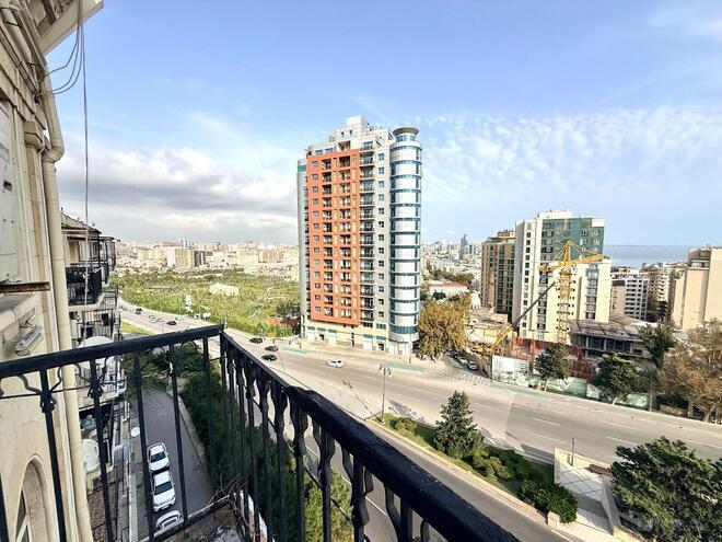 Satılır 5 otaqlı köhnə tikili 230 m², Yasamal r., photo 10 from 28