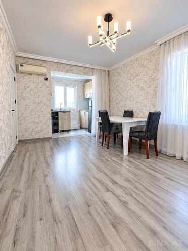 Сдаётся 2-комн. вторичка 45 м², м. Кара Караев, photo 1 from 12
