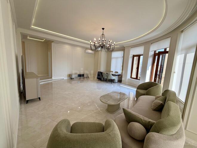 İcarəyə verilir 4 otaqlı yeni tikili 190 m², 28 May m., photo 4 from 23