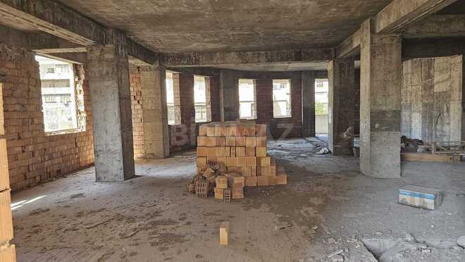 Satılır 4 otaqlı köhnə tikili 205 m², Gənclik m., photo 1 from 13