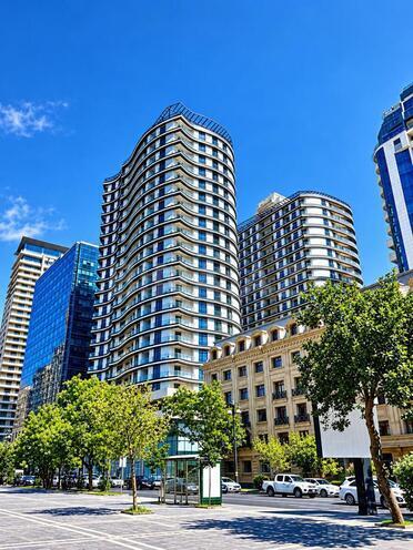 Продается 4-комн. новостройка 162.8 м², м. 28 мая, photo 1 from 16