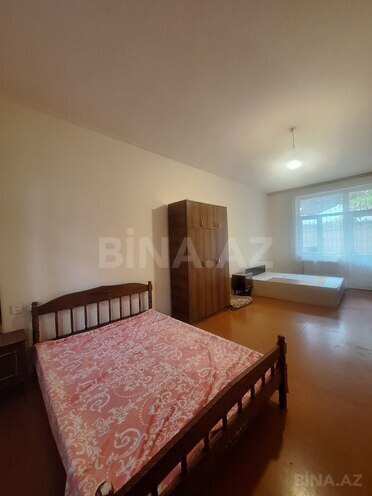 Продаётся 2-комн. вторичка 70 м², м. Иншаатчылар, photo 10 from 21
