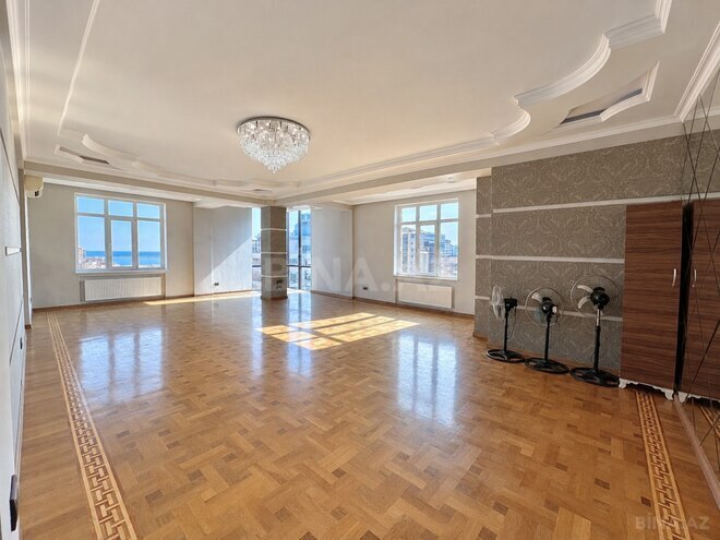 Продаётся 4-комн. новостройка 220 м², м. 28 мая, photo 1 from 19